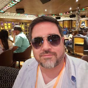 Meet your Posher, Joshua